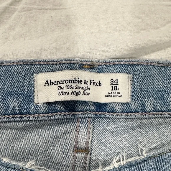 Abercrombie & Fitch Light Blue Women's High Rise Jeans - Picture 4 of 5